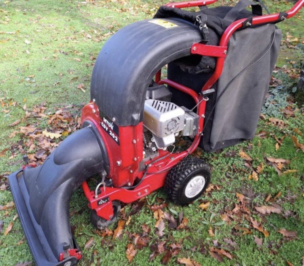 Location Aspirateur de feuilles MTD CSV 202 à Cestas (Gironde)